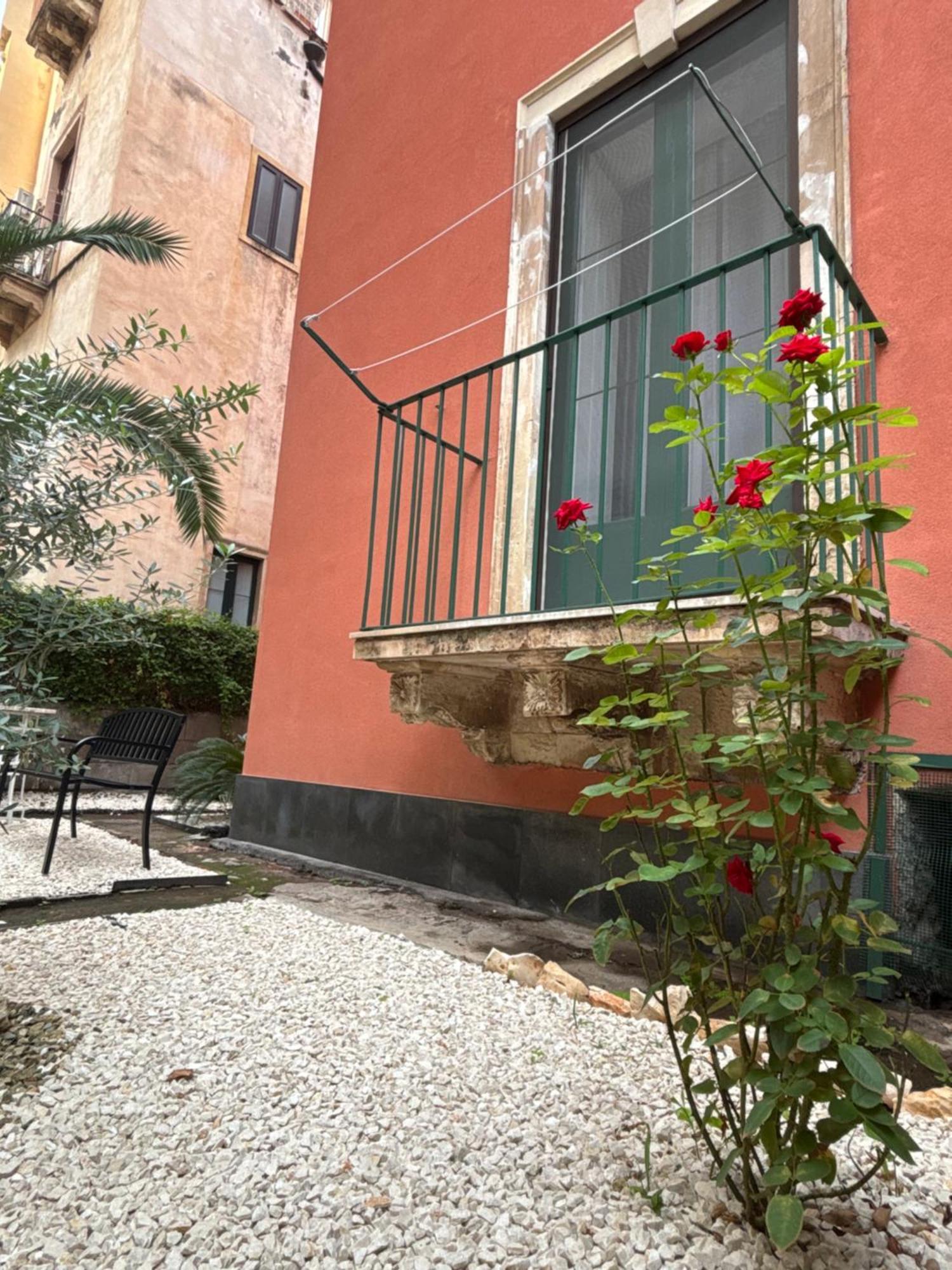 Il Giardino Casa Vacanze Катания Екстериор снимка